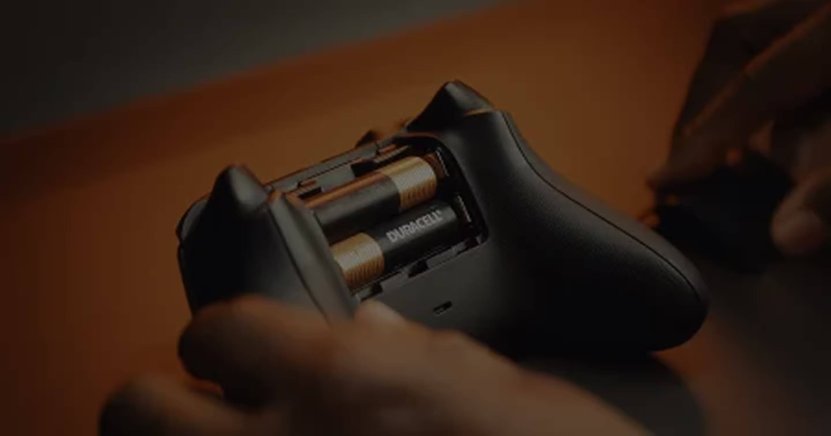 DURACELL batérie v hernom ovládači